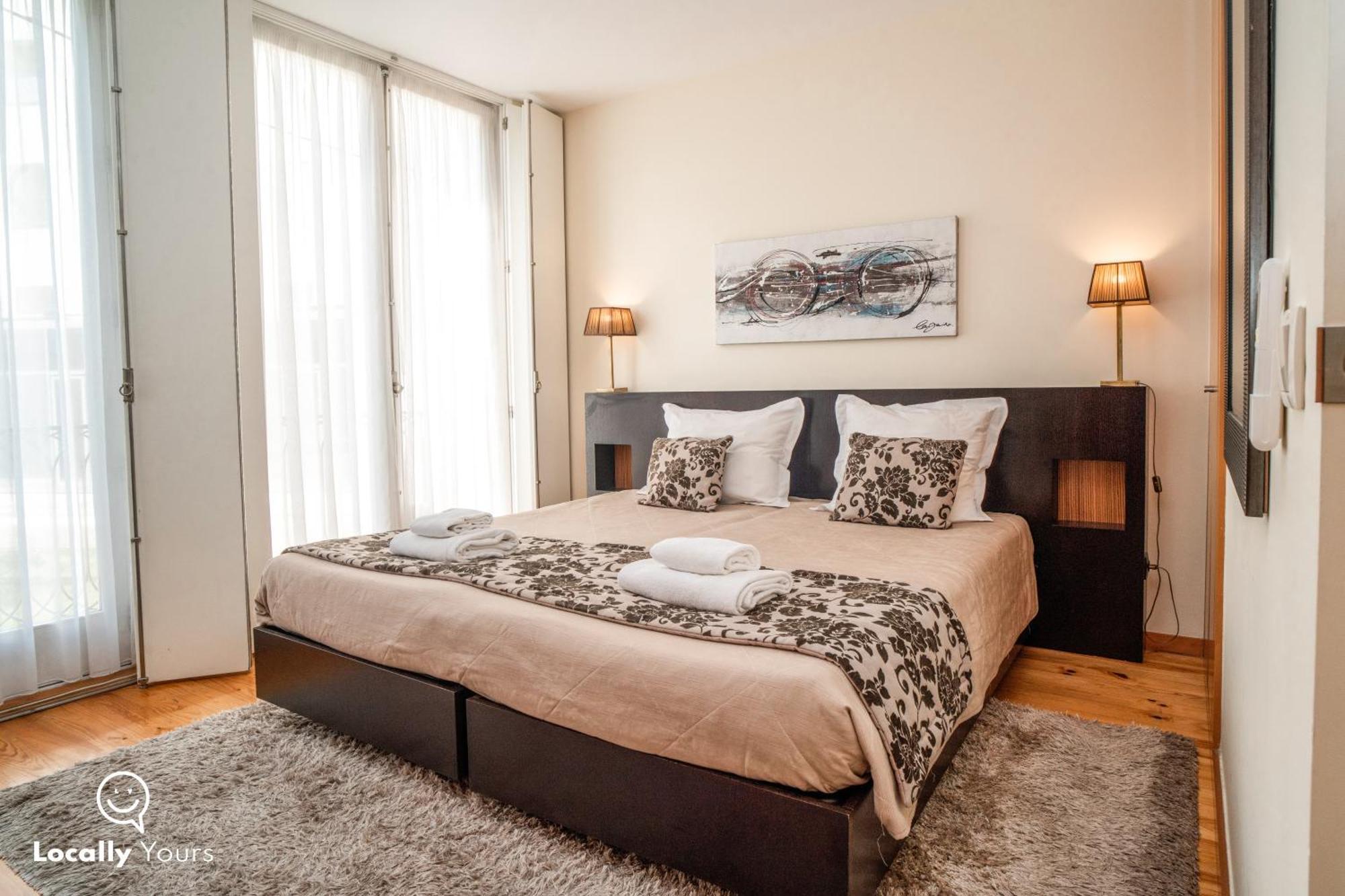 Locally Yours Oporto Apartments ภายนอก รูปภาพ